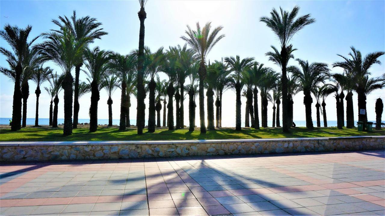 Chalet Biarritz Villa Torremolinos Bagian luar foto